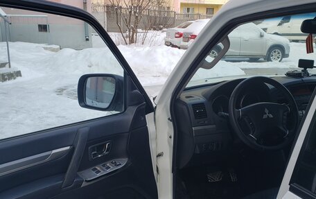 Mitsubishi Pajero IV, 2012 год, 2 200 000 рублей, 9 фотография