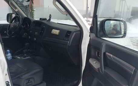 Mitsubishi Pajero IV, 2012 год, 2 200 000 рублей, 11 фотография