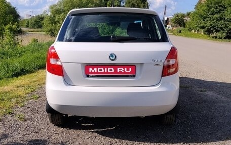 Skoda Fabia II, 2011 год, 715 000 рублей, 5 фотография