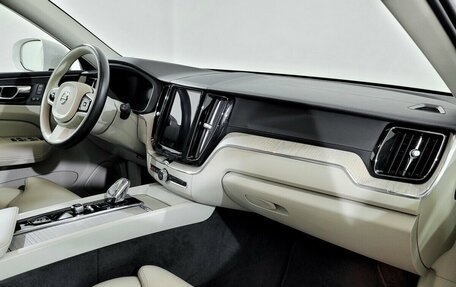 Volvo XC60 II, 2021 год, 4 000 000 рублей, 12 фотография