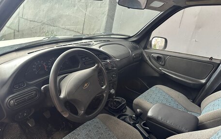 Chevrolet Niva I рестайлинг, 2004 год, 35 000 рублей, 1 фотография