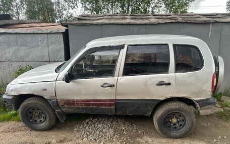 Chevrolet Niva I рестайлинг, 2004 год, 35 000 рублей, 3 фотография