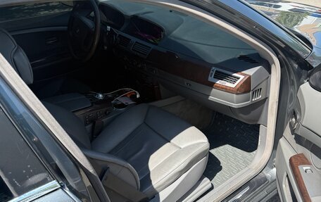 BMW 7 серия, 2004 год, 899 000 рублей, 6 фотография