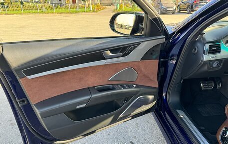 Audi S8, 2013 год, 3 000 000 рублей, 10 фотография