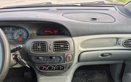 Renault Scenic III, 2000 год, 225 000 рублей, 14 фотография