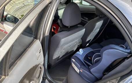 Nissan Almera, 2004 год, 300 000 рублей, 3 фотография