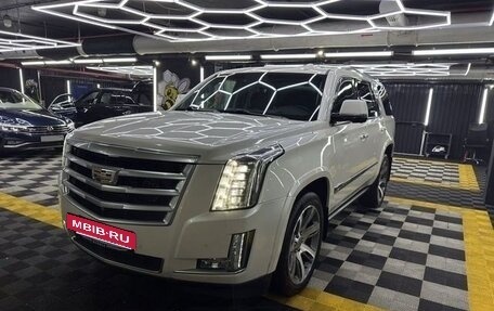 Cadillac Escalade IV, 2015 год, 3 500 000 рублей, 3 фотография