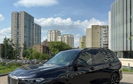 BMW X7, 2021 год, 8 580 000 рублей, 2 фотография