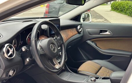 Mercedes-Benz GLA, 2018 год, 2 345 000 рублей, 9 фотография