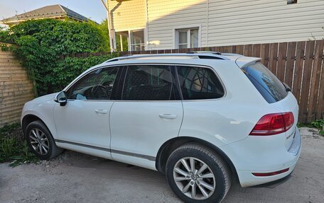 Volkswagen Touareg III, 2013 год, 1 850 000 рублей, 2 фотография