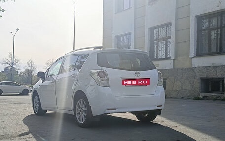 Toyota Verso I, 2011 год, 930 000 рублей, 6 фотография
