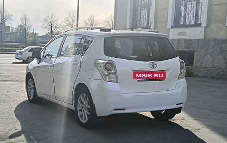 Toyota Verso I, 2011 год, 930 000 рублей, 7 фотография