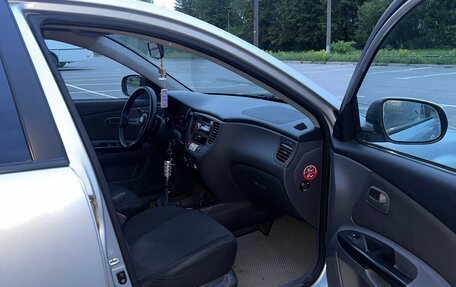 KIA Rio II, 2011 год, 600 000 рублей, 16 фотография