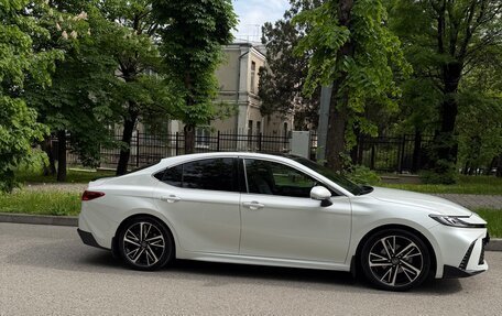 Toyota Camry, 2024 год, 3 350 000 рублей, 6 фотография