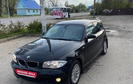 BMW 1 серия, 2006 год, 693 000 рублей, 2 фотография