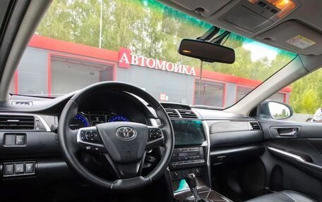 Toyota Camry, 2015 год, 1 850 000 рублей, 8 фотография