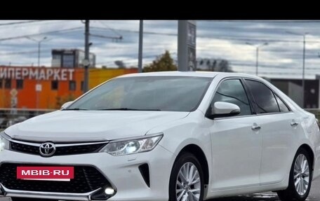 Toyota Camry, 2015 год, 1 850 000 рублей, 2 фотография
