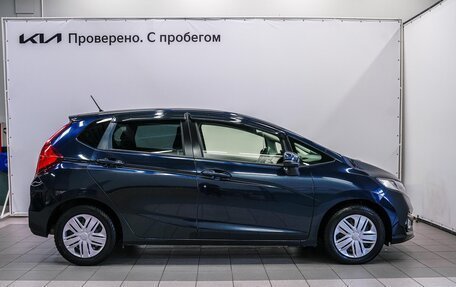 Honda Fit III, 2019 год, 1 250 000 рублей, 6 фотография