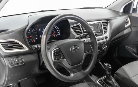 Hyundai Solaris II рестайлинг, 2021 год, 1 720 400 рублей, 5 фотография
