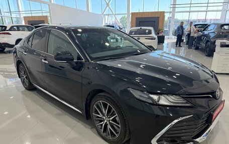 Toyota Camry, 2023 год, 4 199 000 рублей, 3 фотография