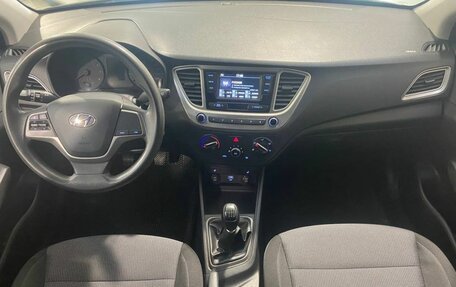 Hyundai Solaris II рестайлинг, 2019 год, 1 199 800 рублей, 10 фотография