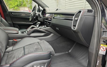 Porsche Cayenne III, 2021 год, 12 590 000 рублей, 22 фотография
