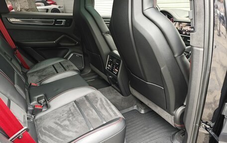 Porsche Cayenne III, 2021 год, 12 590 000 рублей, 20 фотография