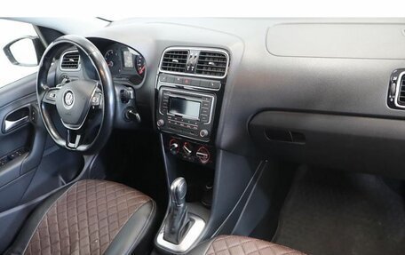 Volkswagen Polo VI (EU Market), 2017 год, 979 000 рублей, 5 фотография