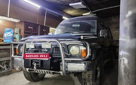 Nissan Safari IV, 1993 год, 1 300 000 рублей, 8 фотография