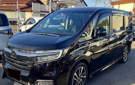 Honda Stepwgn IV, 2021 год, 2 000 000 рублей, 3 фотография