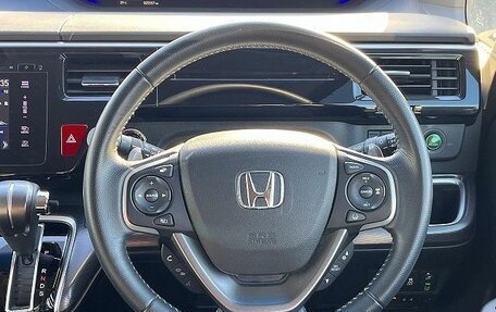 Honda Stepwgn IV, 2021 год, 2 000 000 рублей, 12 фотография