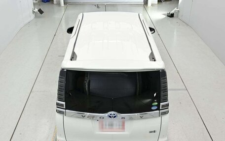 Toyota Voxy III, 2021 год, 1 925 090 рублей, 8 фотография