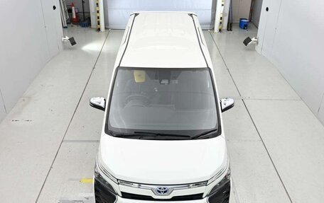 Toyota Voxy III, 2021 год, 1 925 090 рублей, 7 фотография