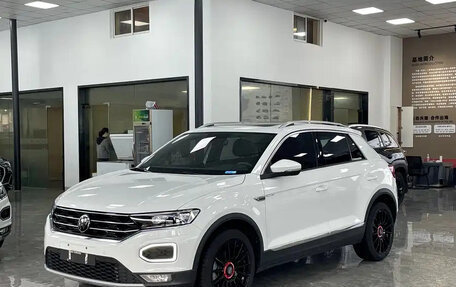 Volkswagen T-Roc I, 2023 год, 1 510 888 рублей, 1 фотография