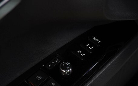Toyota Camry, 2021 год, 3 199 000 рублей, 15 фотография