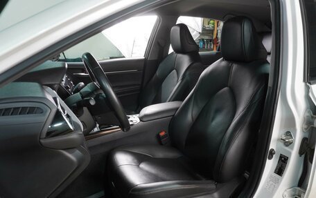 Toyota Camry, 2021 год, 3 199 000 рублей, 11 фотография