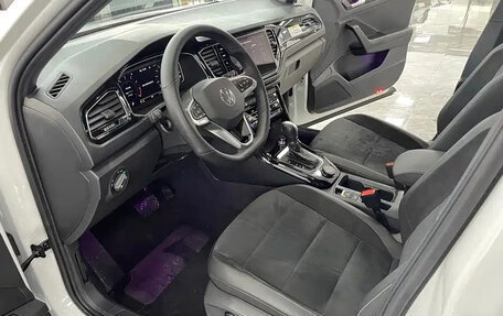 Volkswagen T-Roc I, 2023 год, 1 510 888 рублей, 8 фотография