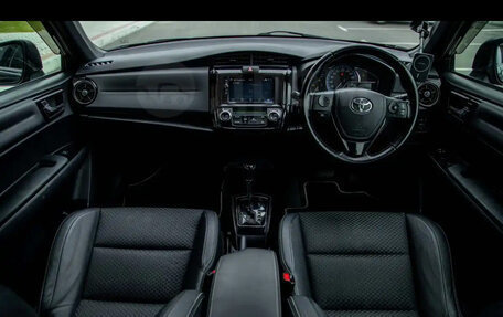 Toyota Corolla, 2015 год, 1 200 000 рублей, 6 фотография