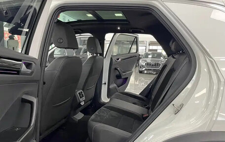 Volkswagen T-Roc I, 2023 год, 1 510 888 рублей, 10 фотография