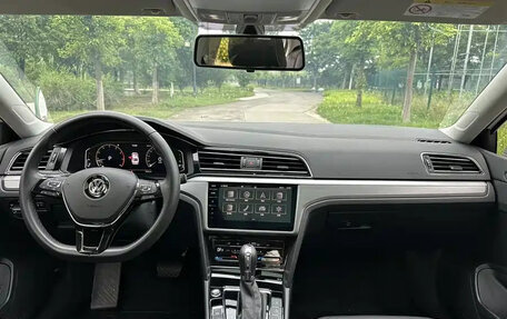 Volkswagen Passat B8 рестайлинг, 2022 год, 1 950 004 рублей, 10 фотография