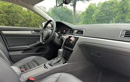 Volkswagen Passat B8 рестайлинг, 2022 год, 1 950 004 рублей, 13 фотография