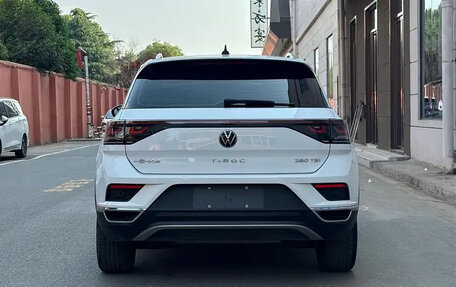 Volkswagen T-Roc I, 2023 год, 1 380 888 рублей, 4 фотография