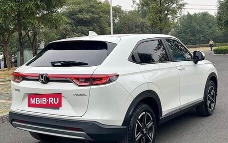 Honda Vezel, 2022 год, 1 783 000 рублей, 4 фотография