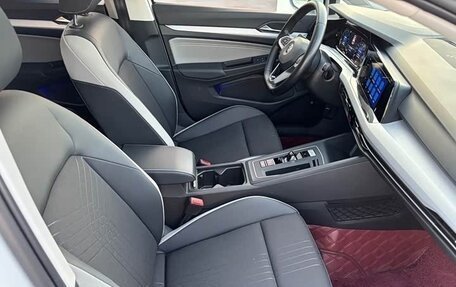 Volkswagen Golf VIII, 2021 год, 1 900 000 рублей, 9 фотография
