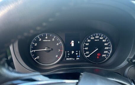 Mitsubishi Outlander III рестайлинг 3, 2018 год, 2 180 000 рублей, 10 фотография