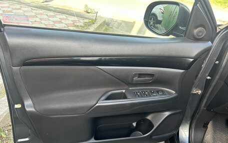Mitsubishi Outlander III рестайлинг 3, 2018 год, 2 180 000 рублей, 9 фотография