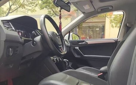 Volkswagen Tiguan II, 2023 год, 2 500 000 рублей, 9 фотография