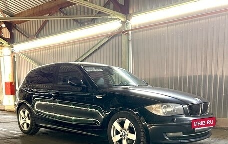BMW 1 серия, 2010 год, 800 000 рублей, 3 фотография