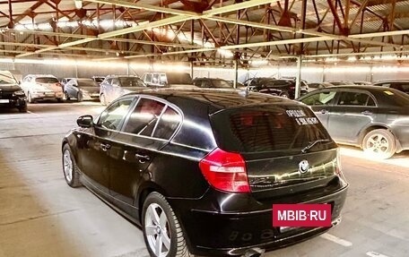 BMW 1 серия, 2010 год, 800 000 рублей, 7 фотография