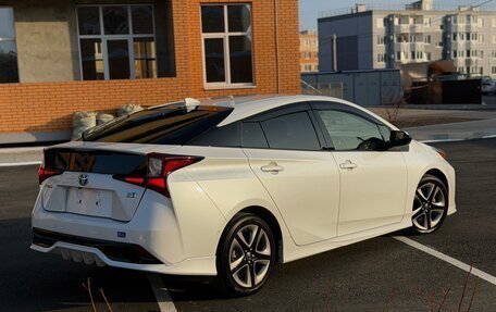 Toyota Prius IV XW50, 2022 год, 2 050 000 рублей, 5 фотография